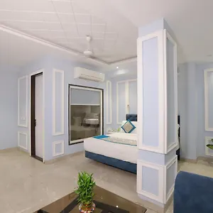 https://hotel-lord-grand.hotelsdelhi.org