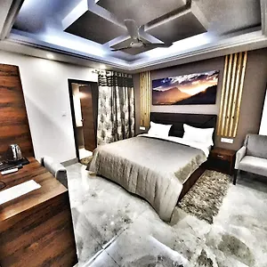 https://hotel-aerocity-purple-orchid.hotelsdelhi.org